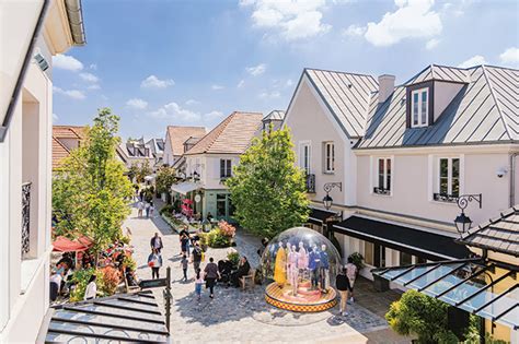 La Vallée Village in Paris: 5 Reasons to Visit and 